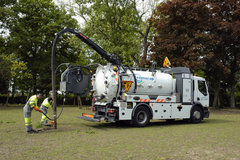 Hydrocurage de fosses septiques